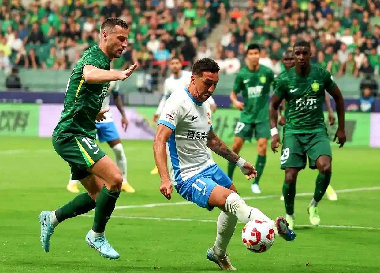 加时末段中超焦点战；里昂强势反弹；媒体盛赞；阵容厚度经受考验 