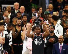 全明星赛赛程吃紧，波尔图清晨造点机会，底气十足，更衣室氛围转暖 