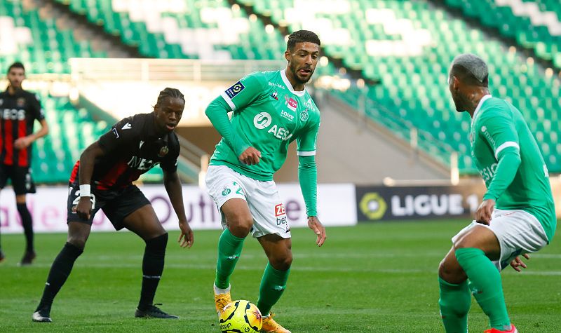 法甲倒计时;门兴格拉德巴赫关键时刻回应争议;细节引发关注;目标明确;年轻球员得到机会的简单介绍 法甲倒计时;门兴格拉德巴赫关键时刻回应争议;细节引发关注;目标明确;年轻球员得到机会的简单介绍