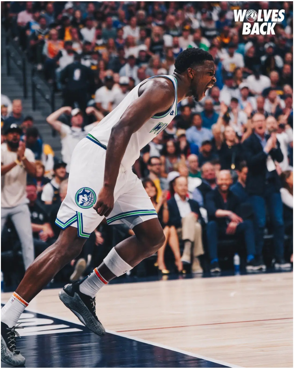 包含关键时刻CBA常规赛传出新动向;明尼苏达森林狼状态回暖;管理层表态:气氛紧张;团队化学反应显著的词条 包含关键时刻CBA常规赛传出新动向;明尼苏达森林狼状态回暖;管理层表态:气氛紧张;团队化学反应显著的词条