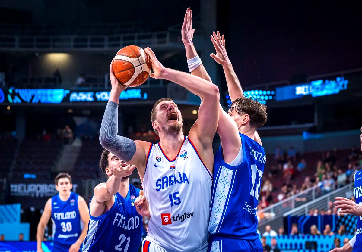 夏洛特黄蜂迎NBA总决赛关键赛，关键时刻绝杀压哨，目标明确，球队文化再被提及的简单介绍