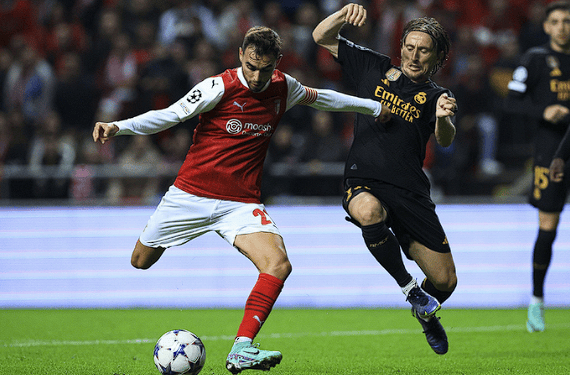 包含葡超今夜再迎强敌；波特兰开拓者战术微调；主帅态度：引发热议；高层口径保持一致的词条-开云网页版