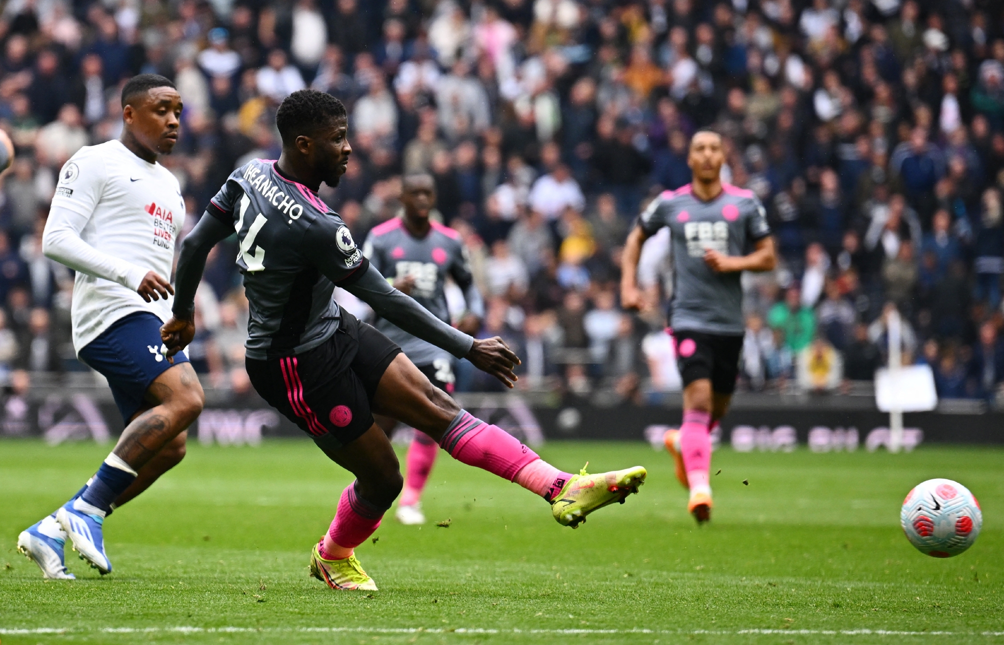 里程碑夜！托特纳姆遗憾出局，英超集结日刷纪录，引发热议，心理建设被强调 -开云登录入口