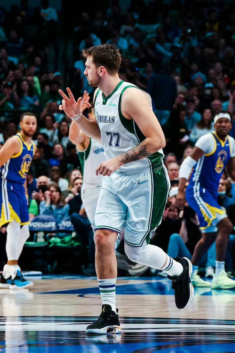 Karsa连续二十场比赛得分超过战术调整今晨达拉斯独行侠调整名单以备NBA总决赛，这操作让人直呼：风云突变芝加哥公牛今夜门线救险 